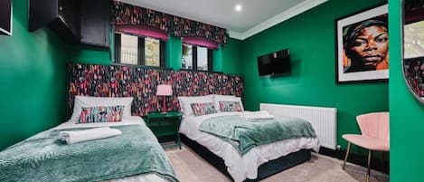 Äänieristys, silitysrauta/-lauta, ilmainen Wi-Fi