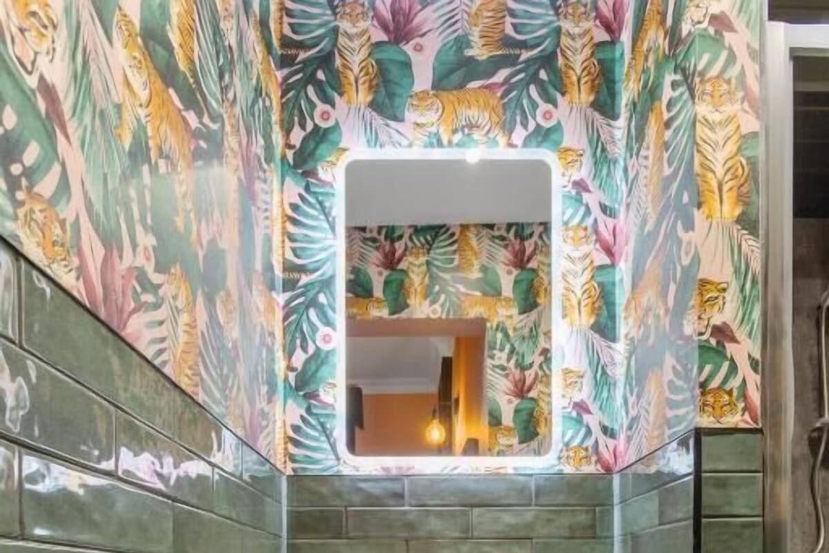 Single Room | Bathroom