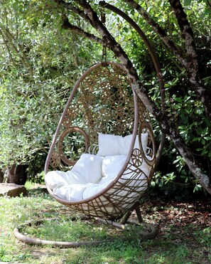 Property grounds - The Cocoon of the Five Senses - the Finnish Unusual (Haute-Goulaine)