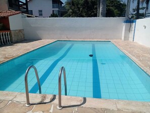 Outdoor pool - VACATION HOME IN ARARUAMA (Araruama)
