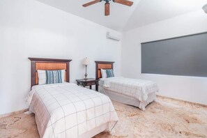 Photo non classée, 3 sur 24, bouton