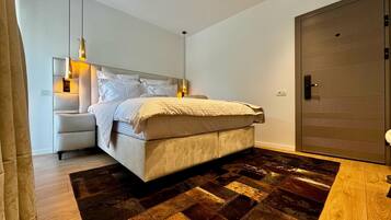 1 habitación, escritorio, tabla de planchar con plancha y wifi gratis