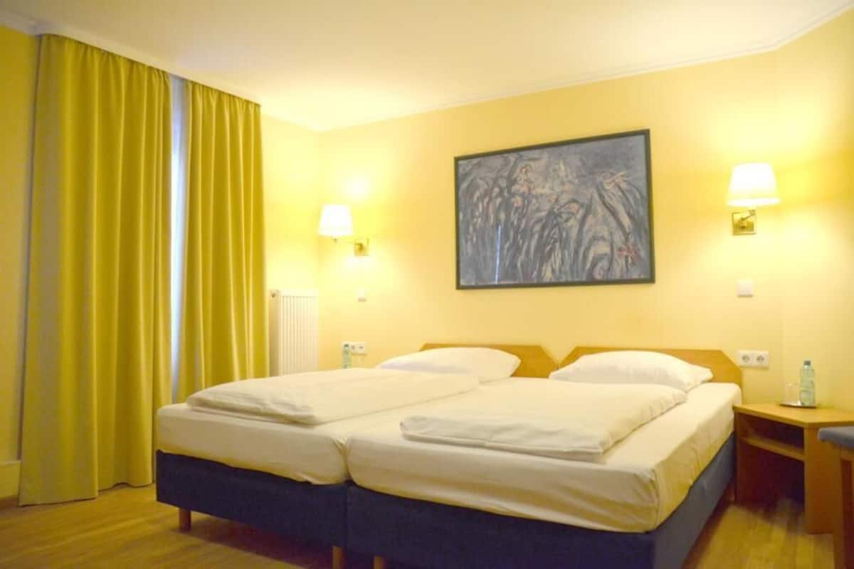 Kamar Double | Wi-Fi gratis