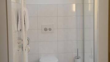 Double Room | Bathroom