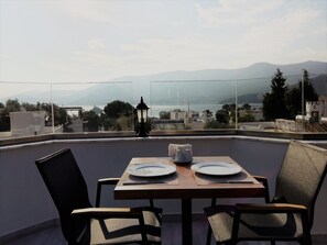 Outdoor dining - Anar Hotel  (Bodrum)