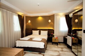 In-room safe, iron/ironing board, free WiFi - Anar Hotel  (Bodrum)