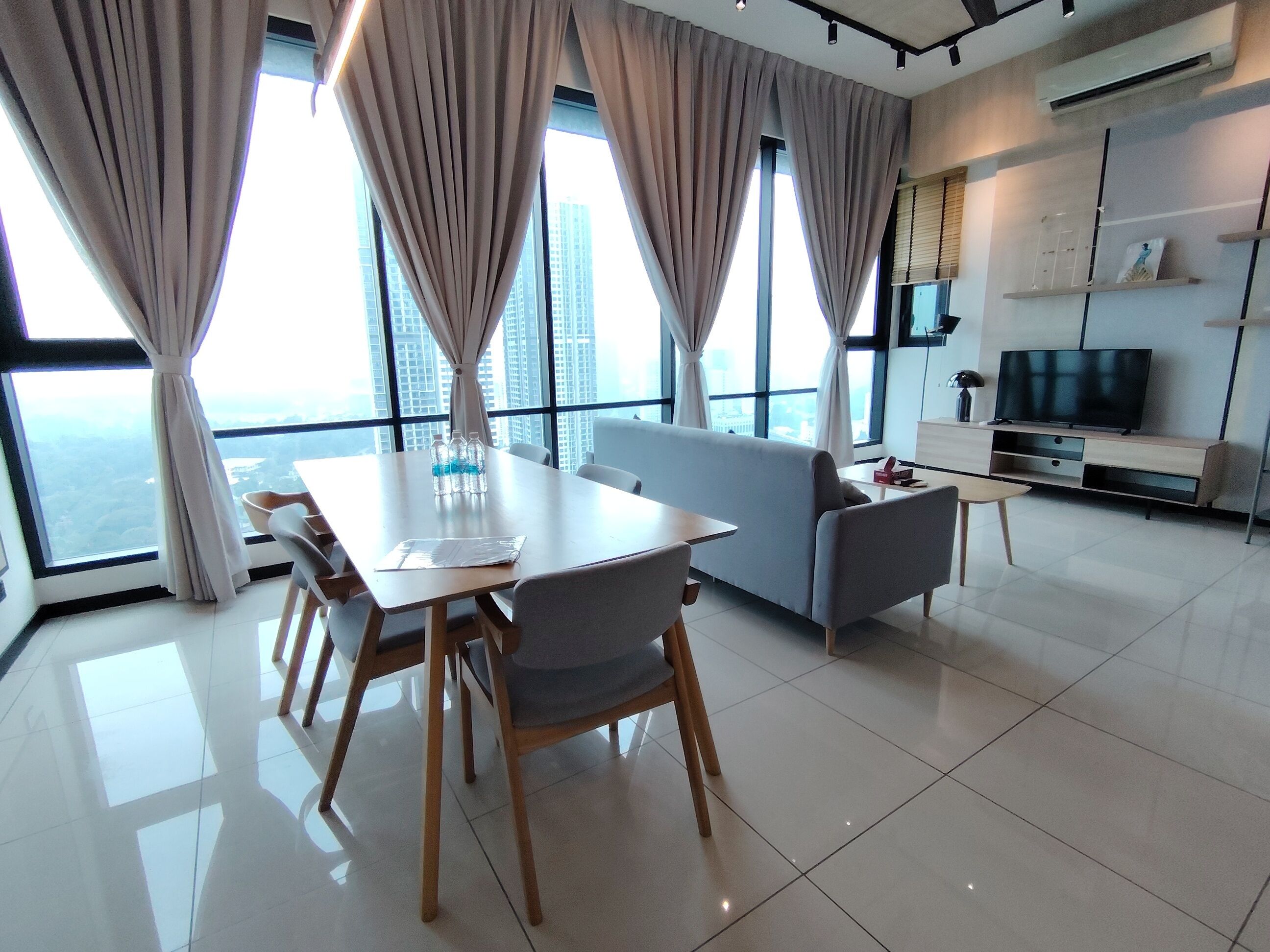 Luxe suite, 3 slaapkamers, uitzicht op de stad | Interieur