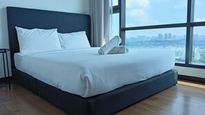 家庭套房, 2 間臥室 | 防敏寢具、免費 Wi-Fi、床單