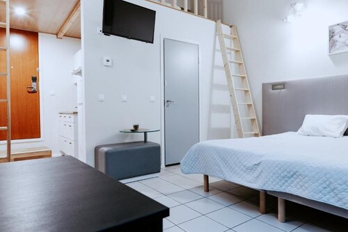 Cozy Suites