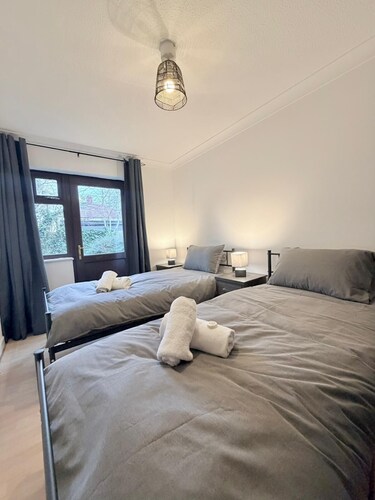 Stylish 3BR Cambridge Bungalow, Near Science Park