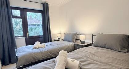 Stylish 3BR Cambridge Bungalow, Near Science Park