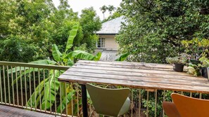 Outdoor dining - The Morningside Nook Minutes to CBD (Morningside)