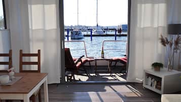 Mobil Karavan | Ruang keluarga