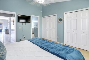 Iron/ironing board, travel cot - 25% Off Magic Villa with Pool (Kissimmee)