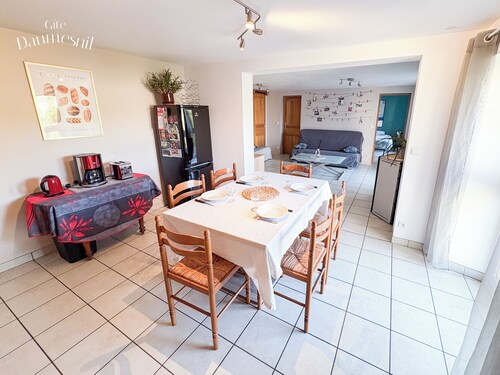 Quiet country & family gîte 20min from Caen