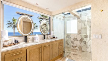 Casa | Baño | Piso con calefacción