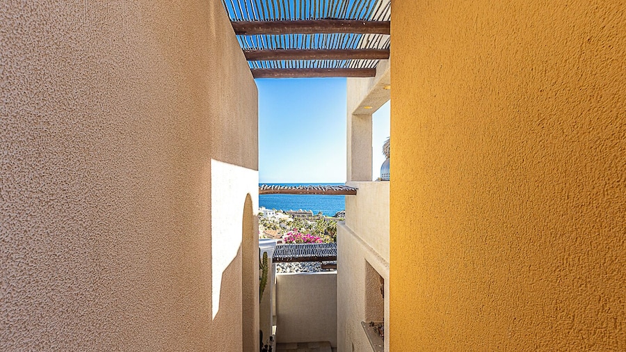 Casa Dos Hermanas by Wynwood House