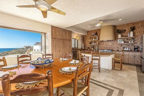 Casa | Cocina privada | Tostadora y licuadora 