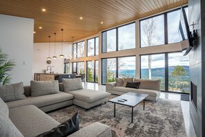 TV, offices - Spa, Views & Nature | Panoraama Finlandais (Saint-Côme)
