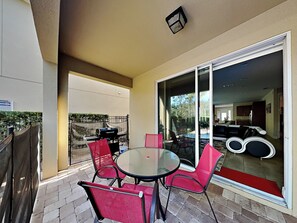 Outdoor dining - 561 - 8BD Villa - Private Pool/Spa by Disney. (Kissimmee)