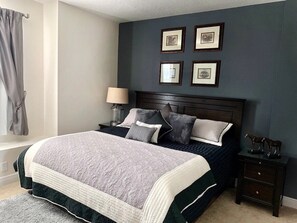 Iron/ironing board, travel cot - 25% Off Luxury Disney Retreat.  Private Pool/Spa/Game Room (Kissimmee)