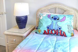 Iron/ironing board, travel cot - 25% Off Indian Ridge Cozy Gem (Kissimmee)