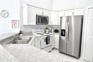 Fridge, microwave, oven, stovetop - 25% Off Indian Ridge Cozy Gem (Kissimmee)