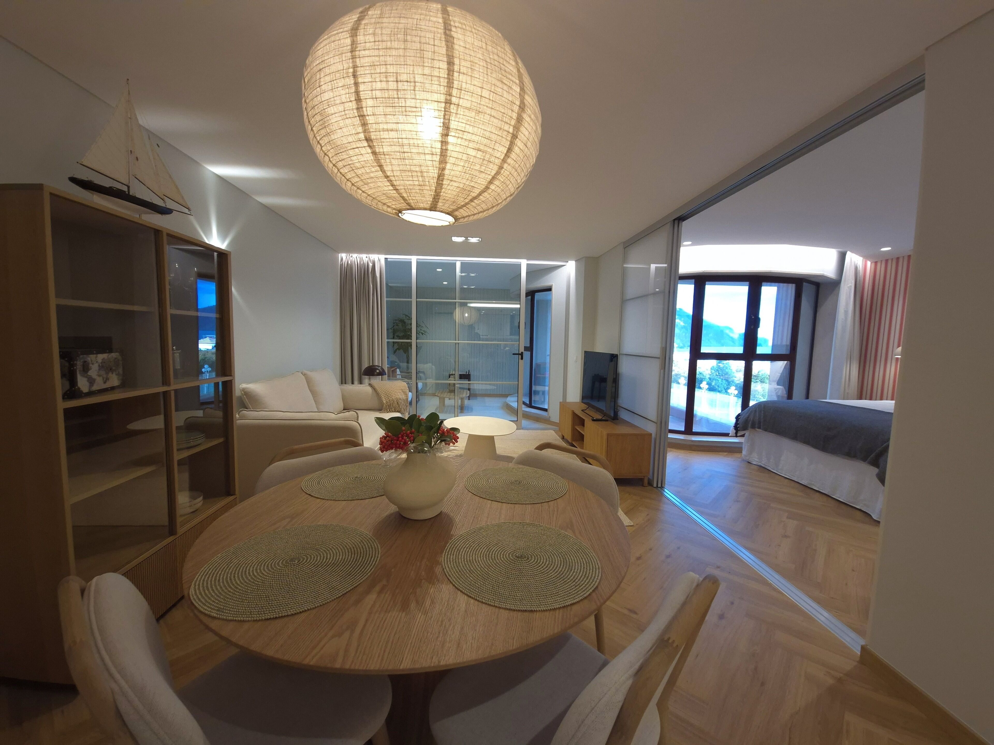 Strykejern/-brett, wi-fi og sengetøy