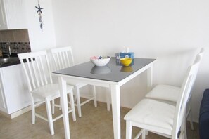 Dining - Modern Front Seaview chalet El Sokhna (New Cairo 3)