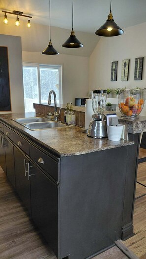 Mikrovågsugn, ugn och spishäll