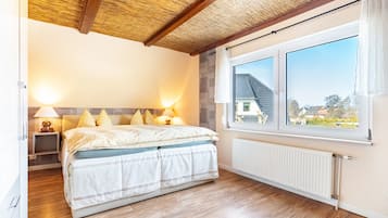 2 bedrooms, WiFi, bed sheets