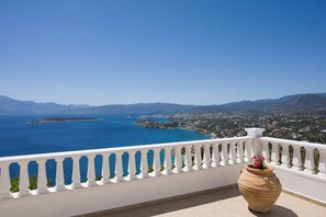 Villa, Meerblick | Blick vom Balkon