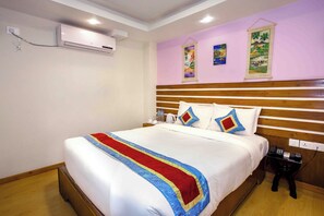 Deluxe Double Room | In-room safe, iron/ironing board, free WiFi - Hotel Central Prime  (Kathmandu)