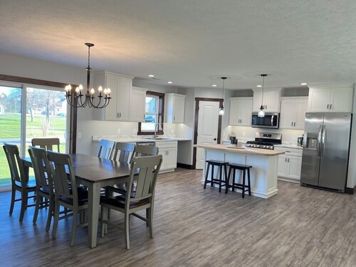 Like New Pristine Rancher, 1 mile to Ft Drum Gate