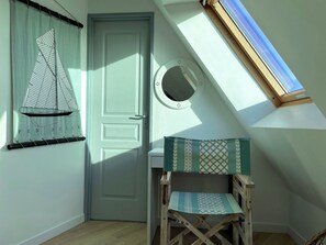 Interior - Charming apartment with exceptional sea view (Étel)