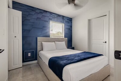 Modern family home - Pets allowed - Close to Disney