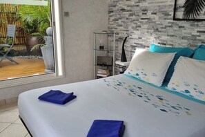 1 dormitorio, escritorio, tabla de planchar con plancha y wifi gratis