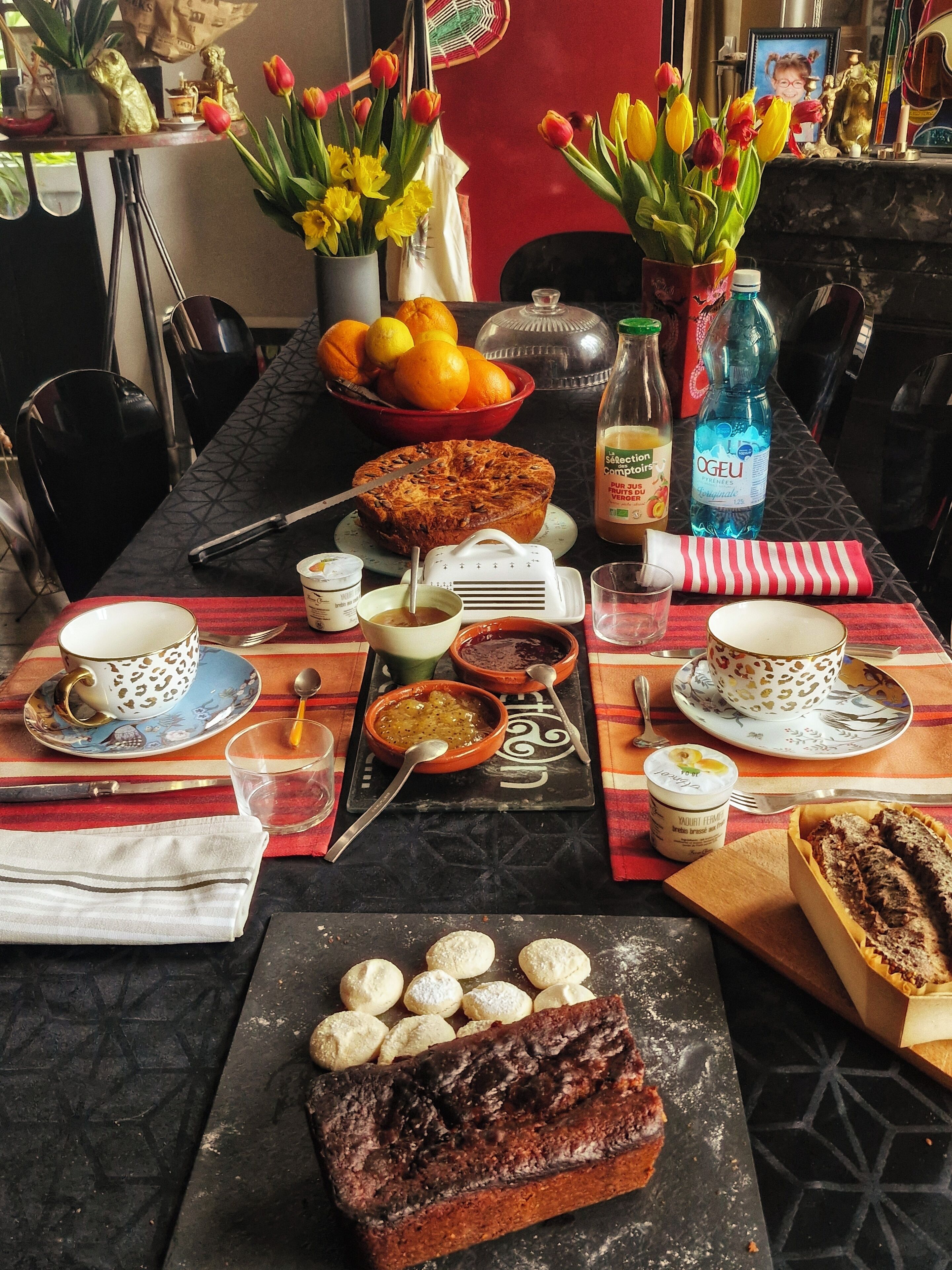 Free daily continental breakfast