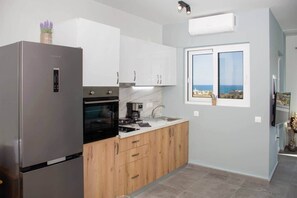 Refrigerador, horno, placa de cocina, tostadora