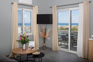 TV - Brand new sea view Apartment close to the beach (Chania)