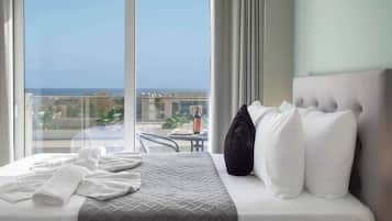 In-room safe, iron/ironing board, WiFi, bed sheets