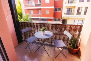 Outdoor dining - Home2Book Cozy Los Llanos Getaway (Los Llanos de Aridane)