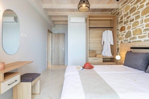 Coffres-forts dans les chambres, fer et planche Ă repasser, Wi-Fi