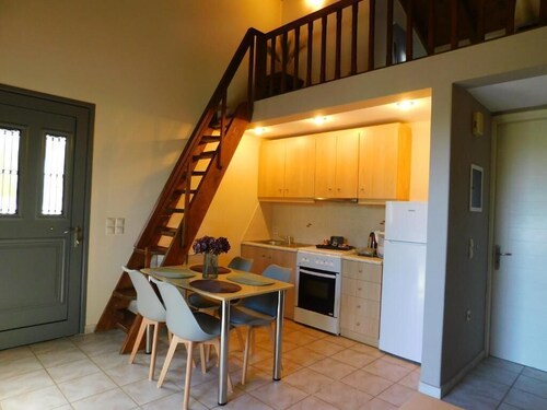 Vassia Holiday Home's