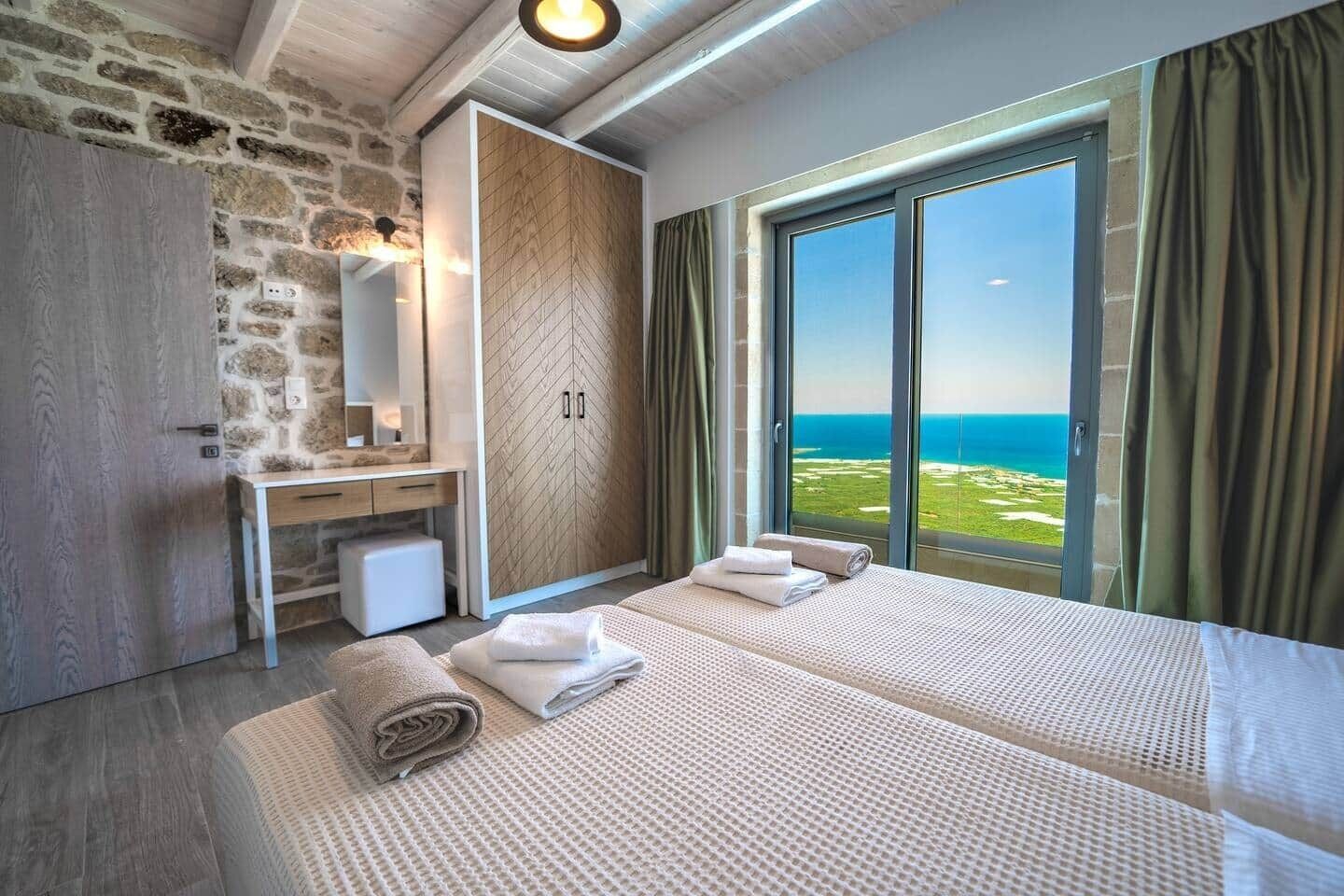 4 bedrooms, in-room safe, iron/ironing board, WiFi