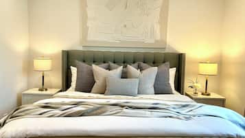 熨斗/熨衫板、Wi-Fi、床單