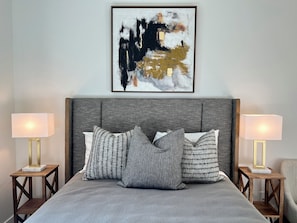 2 slaapkamers, een strijkplank/strijkijzer, wifi, beddengoed