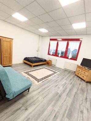 Appartamento, vista città | Wi-Fi gratuito, lenzuola