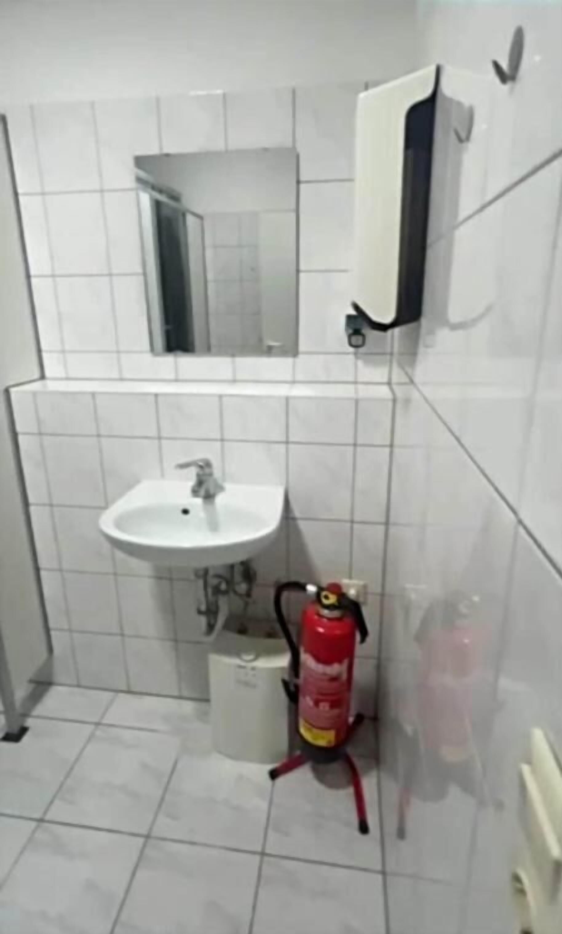 Shower, towels, soap, shampoo