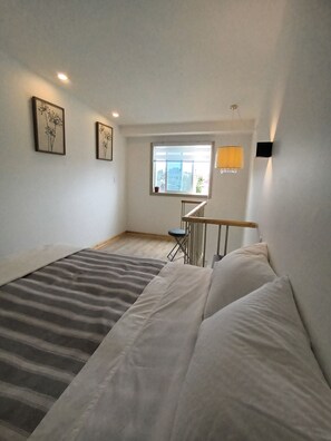 1 chambre, fer et planche Ă repasser, Wi-Fi, literie fournie